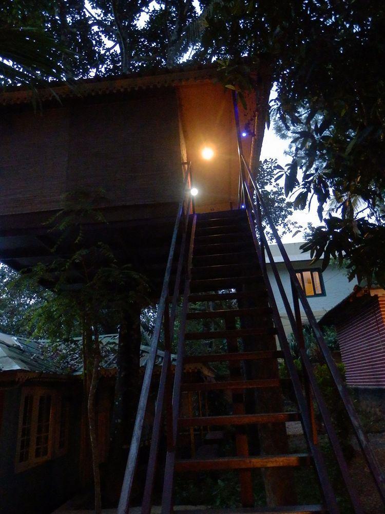 Green Garden Cottage Thekkady Eksteriør billede